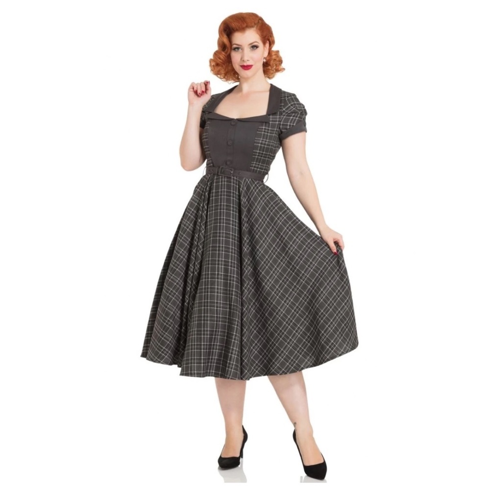 Voodoo Vixen Ella dress in grey tartan size Small.